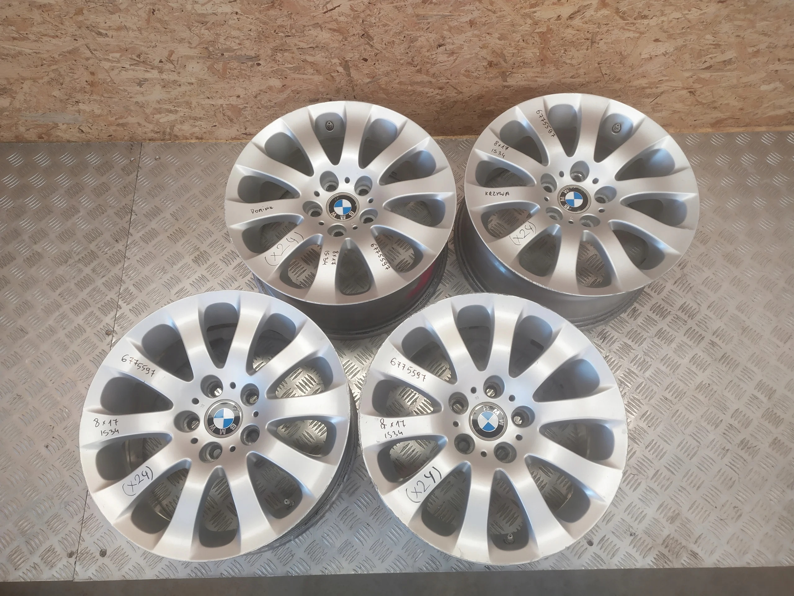 1x Alu Felge BMW 3er E90 Aluminum rim 17 Zoll 7.0 5x120 34ET 6775597