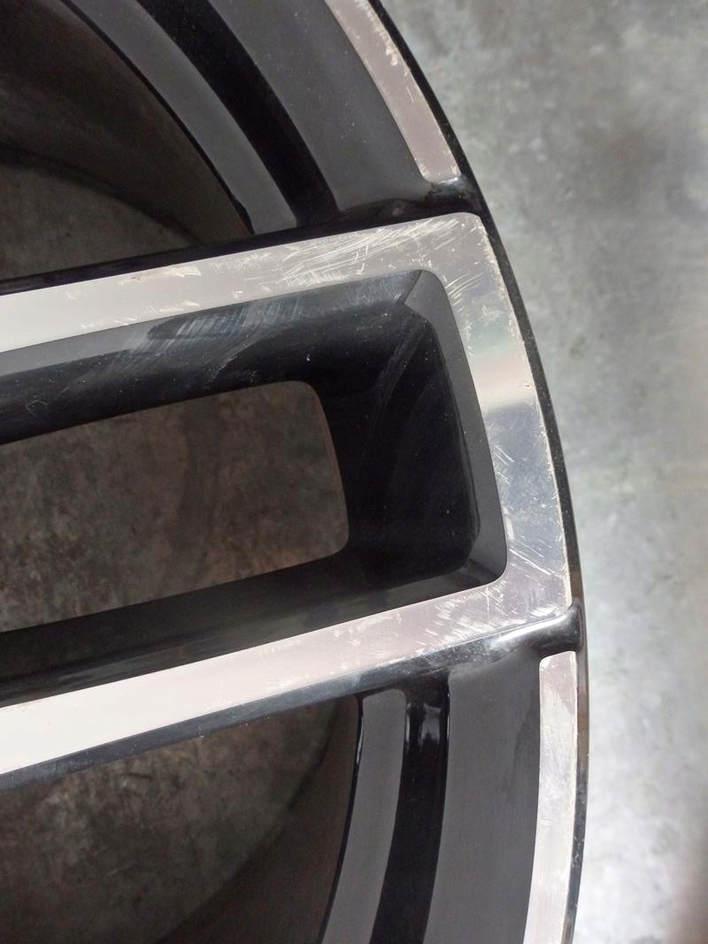 1x Alu Felge Mercedes-Benz GLE C292 21 Zoll 11.0J 5x112 38ET A2924011700